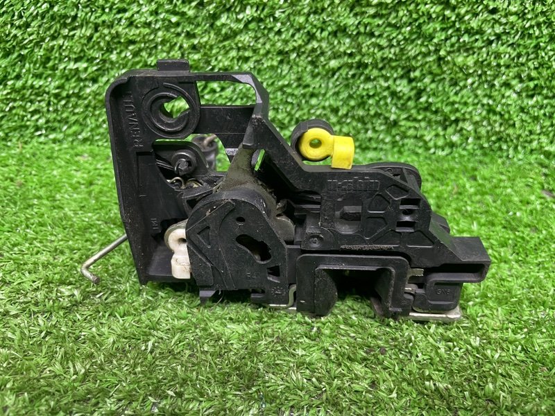 Замок двери передней правой, Москва