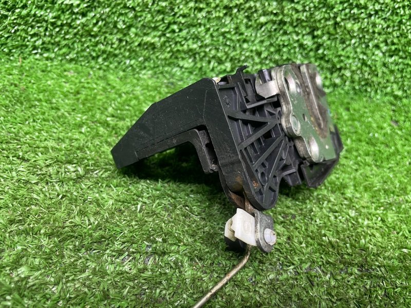 Замок двери передней правой, Москва