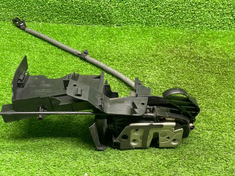 Замок двери передней правой, Москва