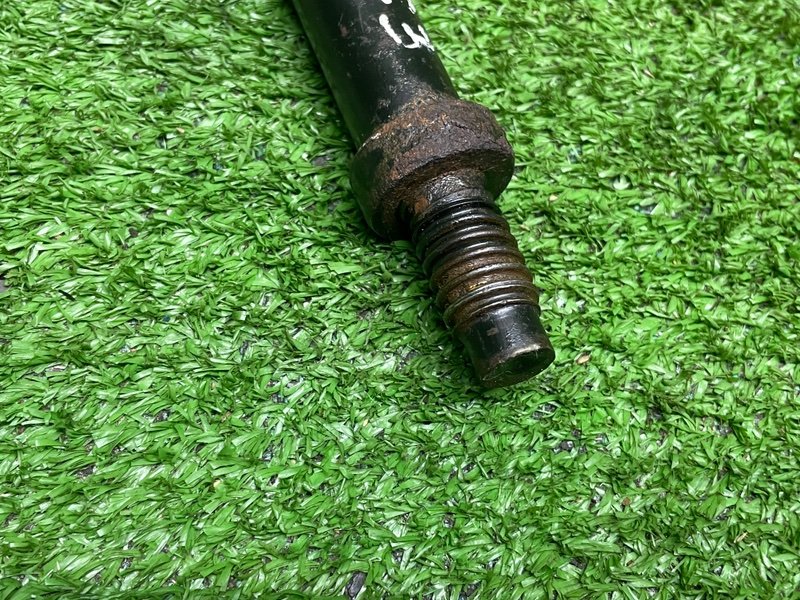 Крюк буксировочный, Москва