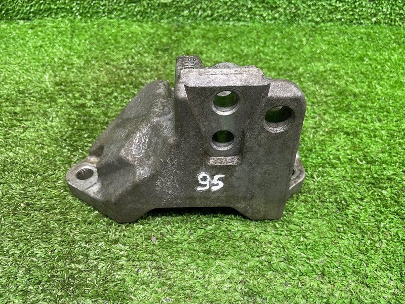 Кронштейн опоры КПП, Москва