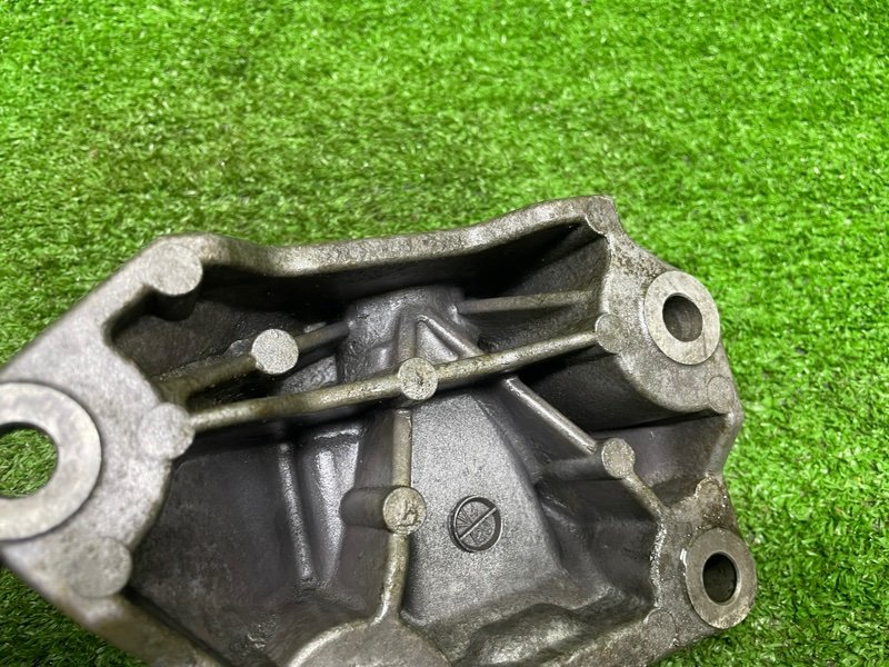 Кронштейн опоры КПП, Москва