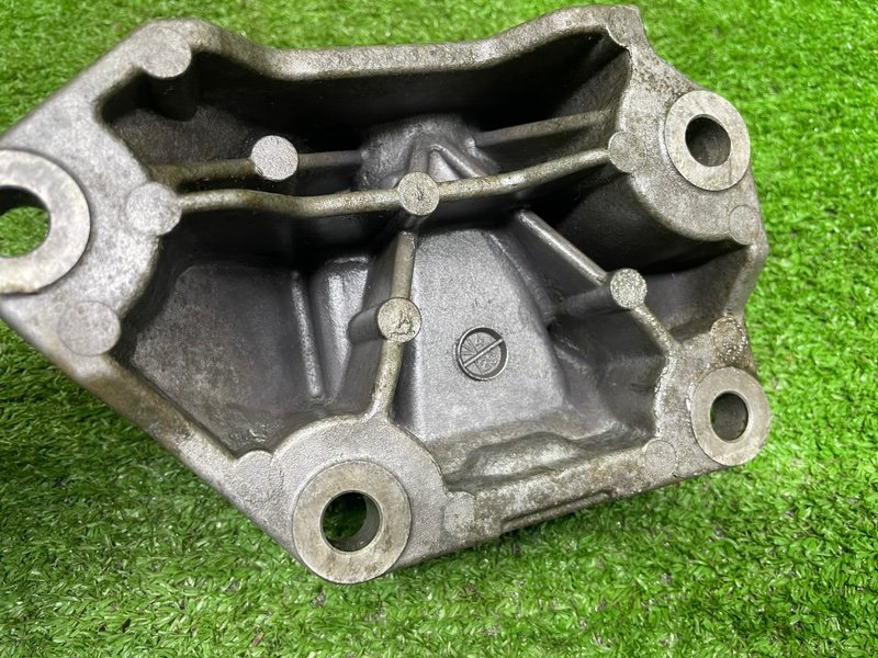 Кронштейн опоры КПП, Москва