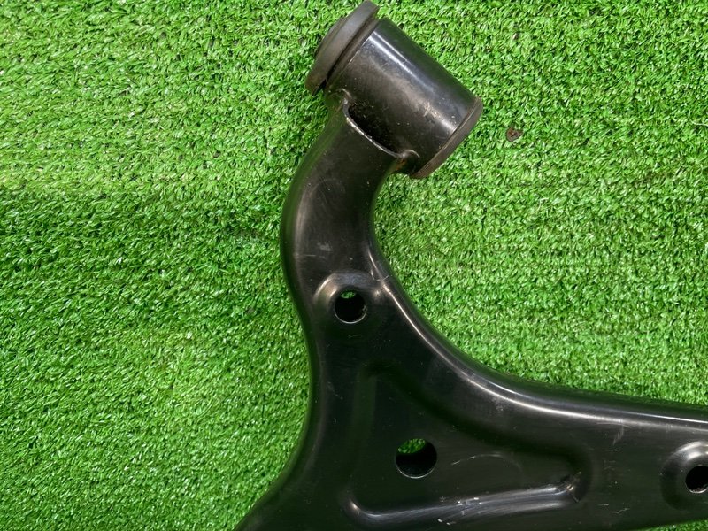 Рычаг передний правый, Москва