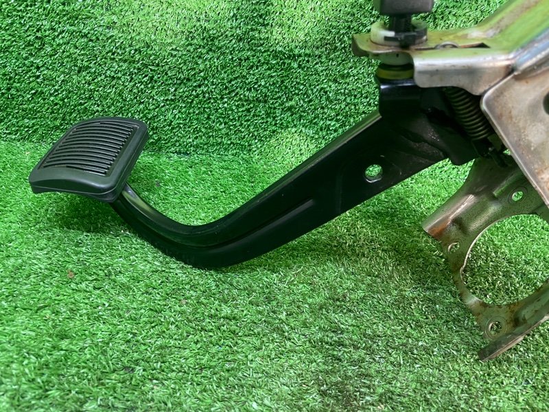 Педаль тормоза, Москва