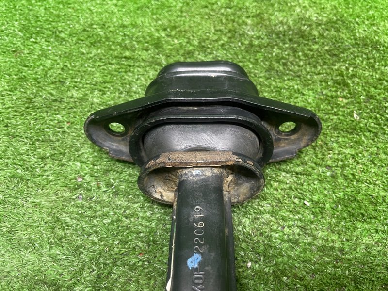 Опора двигателя, 2000 рублей, Москва