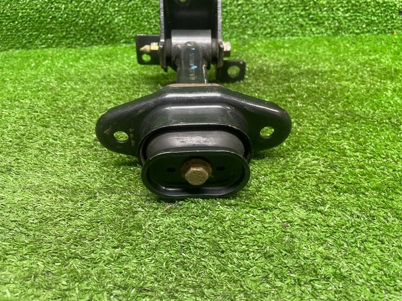 Опора двигателя, 2000 рублей, Москва