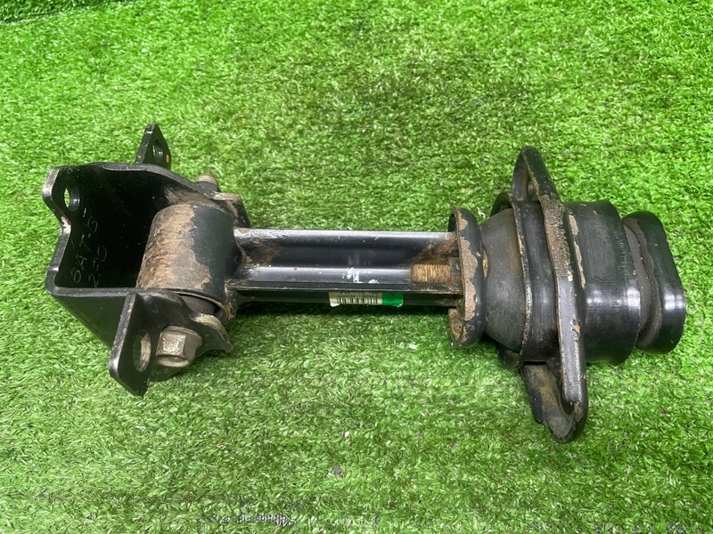 Опора двигателя, 2000 рублей, Москва