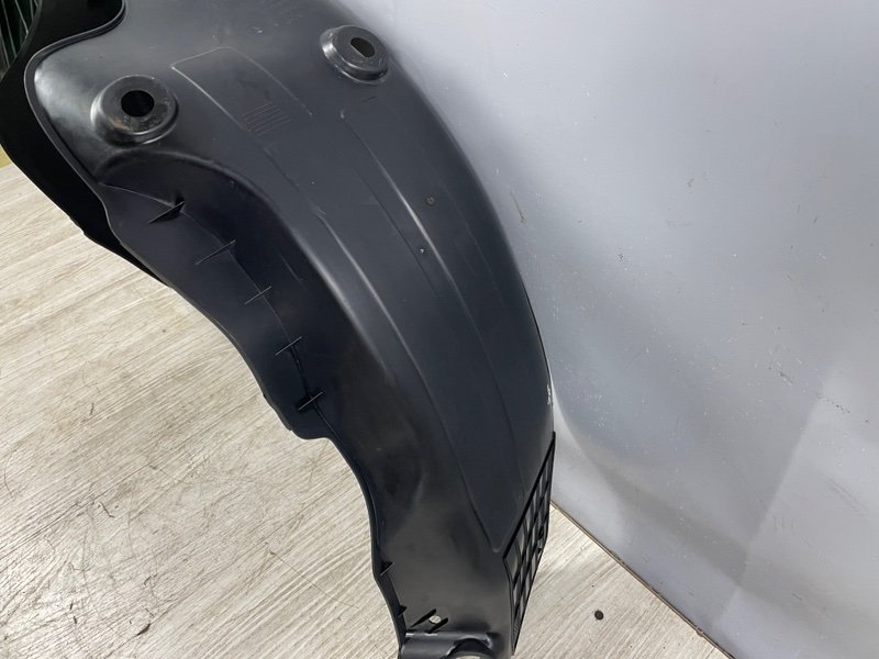 Подкрылок, 1500 рублей, Москва