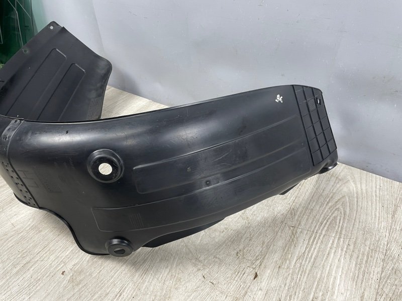 Подкрылок, 1500 рублей, Москва