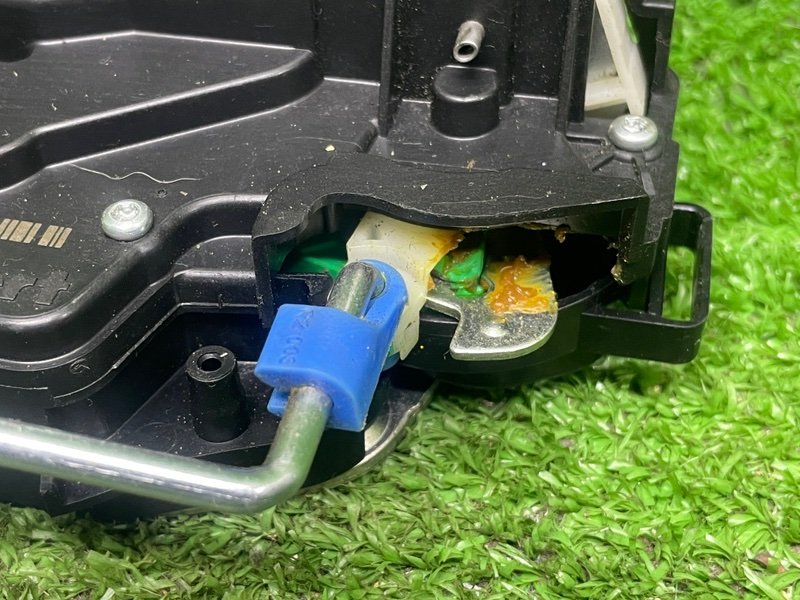 Замок двери задней правой, 2100 рублей, Москва