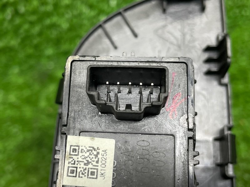 Кнопка стеклоподъемника, 1100 рублей, Москва