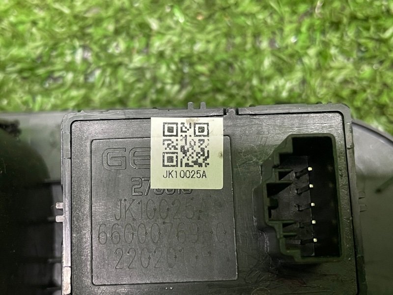 Кнопка стеклоподъемника, 1100 рублей, Москва