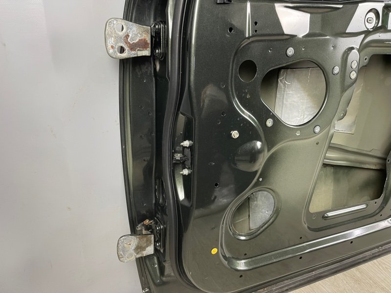 Дверь передняя правая, Москва