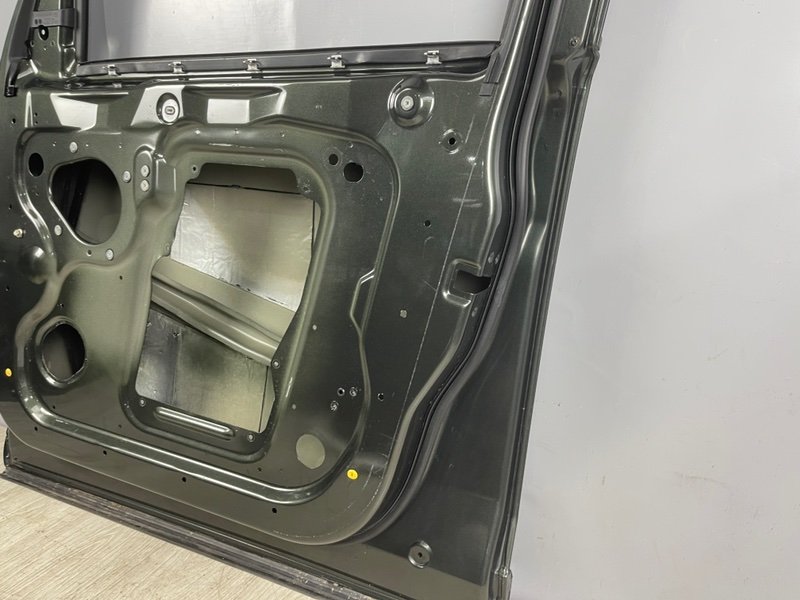 Дверь передняя правая, Москва