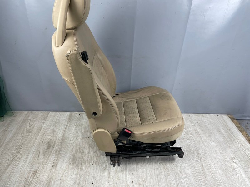 Сиденье переднее левое, Москва