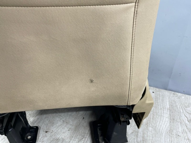 Сиденье переднее правое, Москва