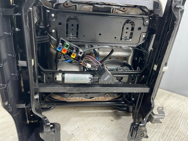 Сиденье переднее правое, Москва