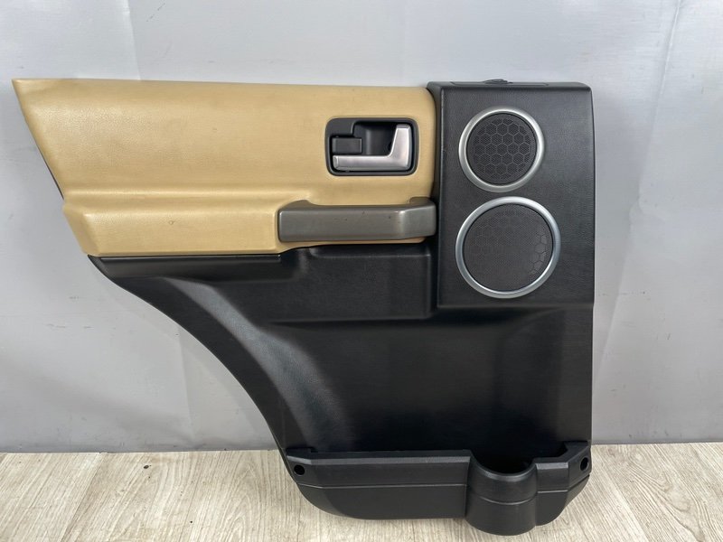 Обшивка двери, Москва