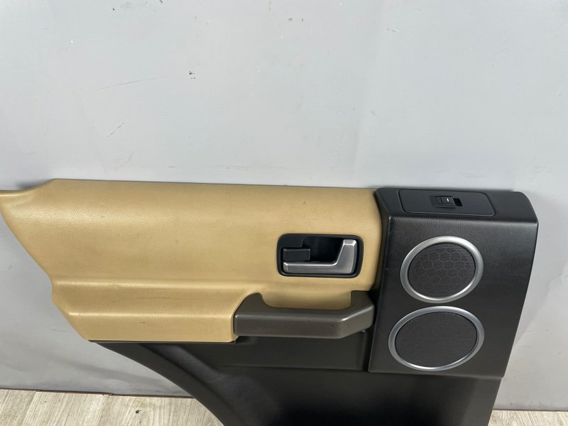 Обшивка двери, Москва