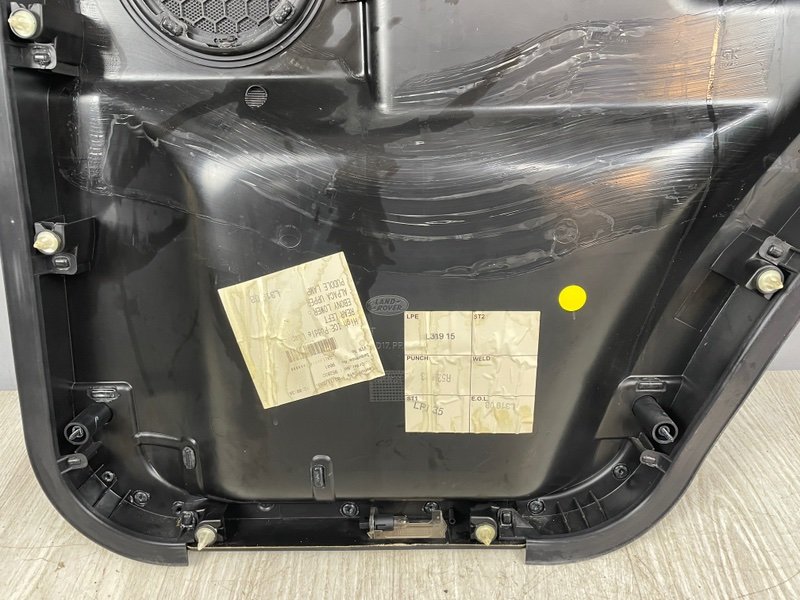 Обшивка двери, Москва