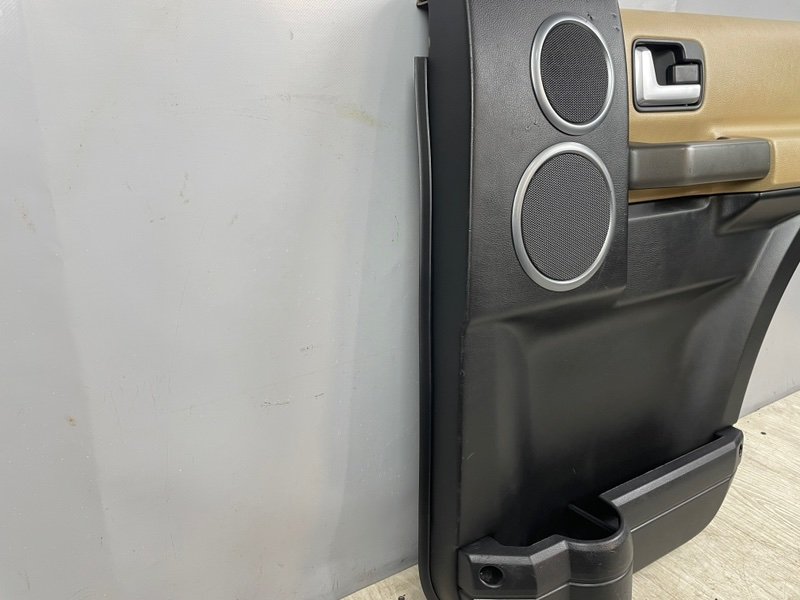 Обшивка двери, Москва