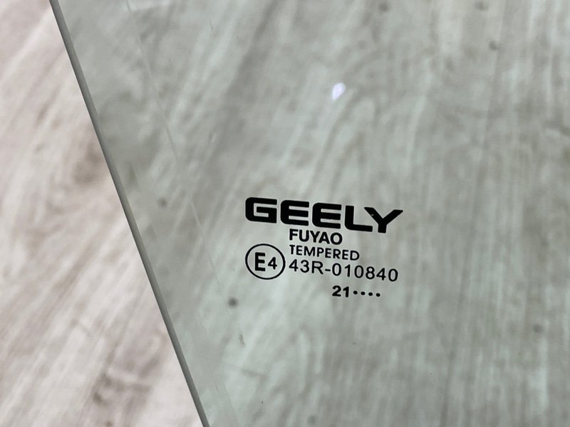 Стекло двери передней правой, Москва