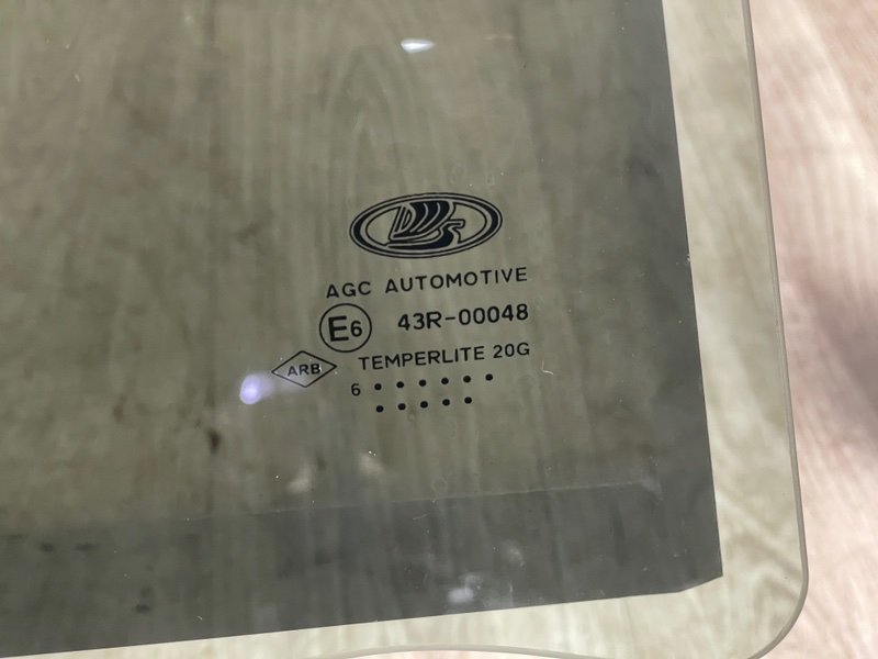 Стекло двери задней правой, Москва