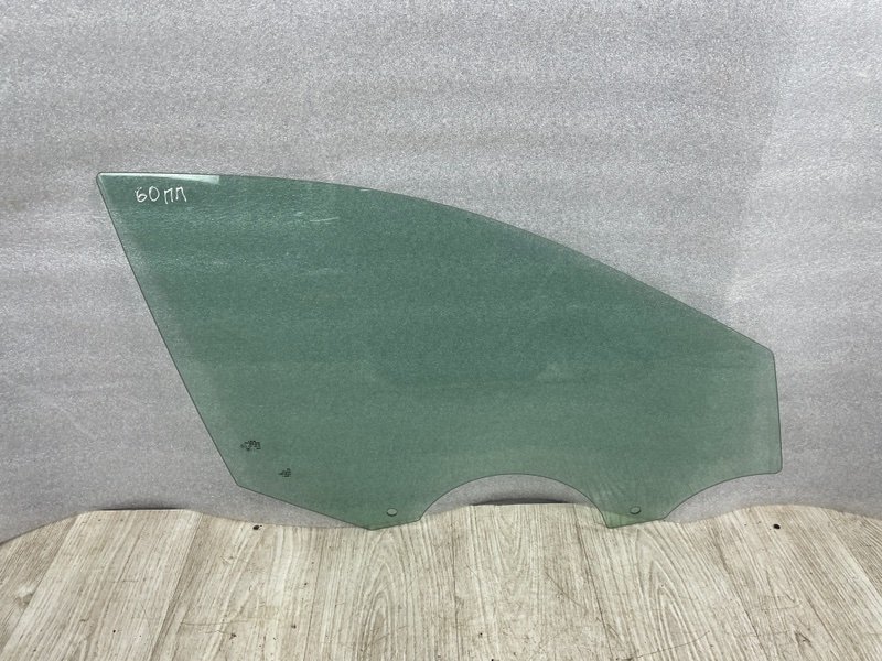 Стекло двери передней правой, Москва