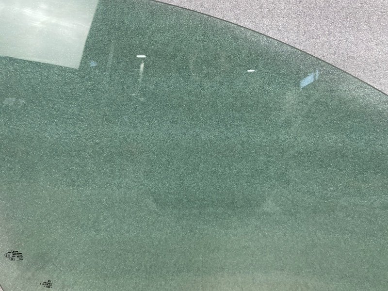 Стекло двери передней правой, Москва