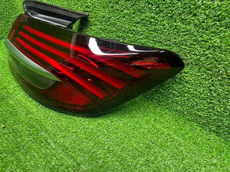 Фонарь задний правый, Москва