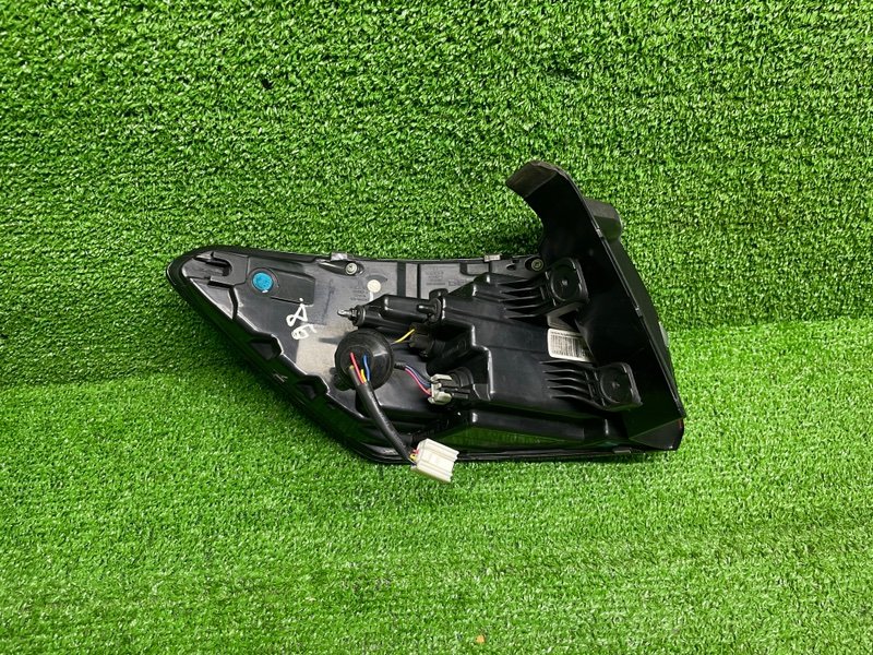 Фонарь задний правый, Москва