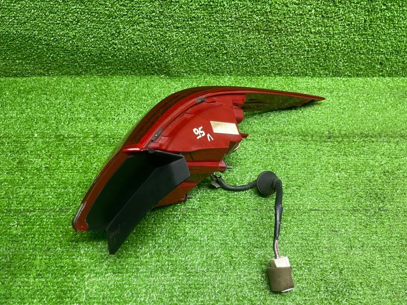 Фонарь задний левый, Москва