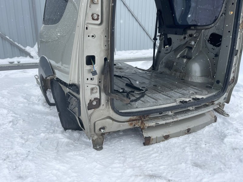 Задняя часть кузова, Москва