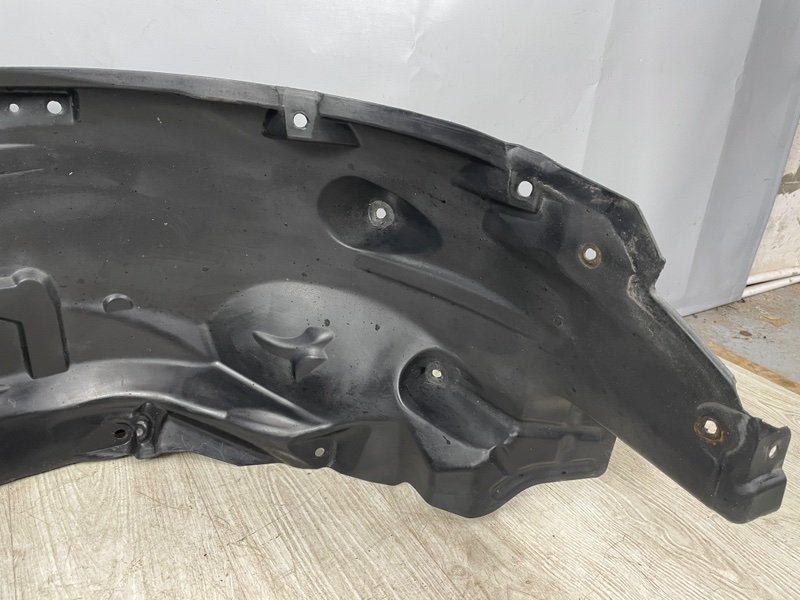 Подкрылок, 5000 рублей, Москва