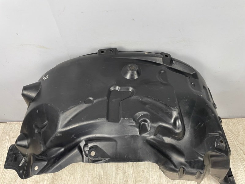 Подкрылок, 5000 рублей, Москва