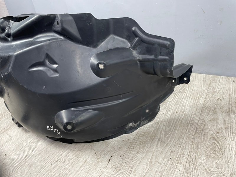 Подкрылок, 5000 рублей, Москва