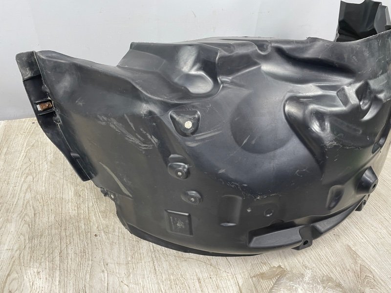 Подкрылок, 5000 рублей, Москва