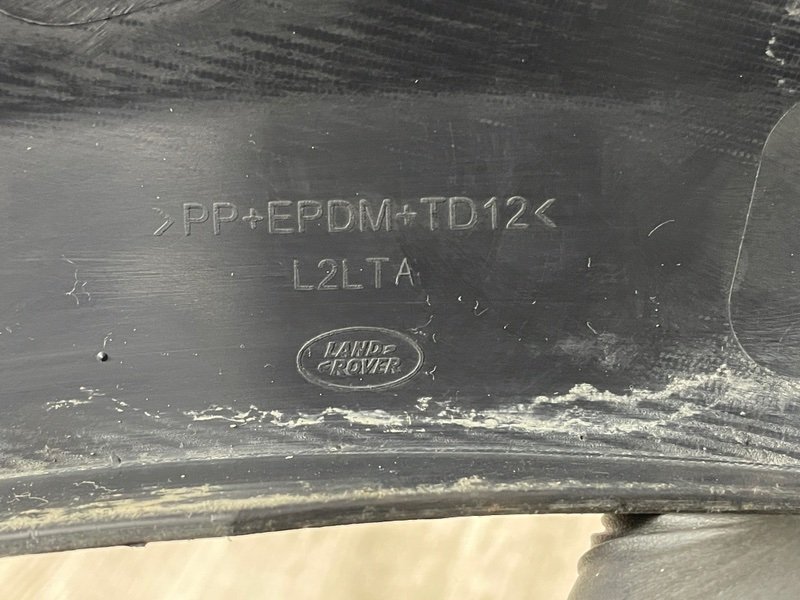 Накладка крыла, Москва