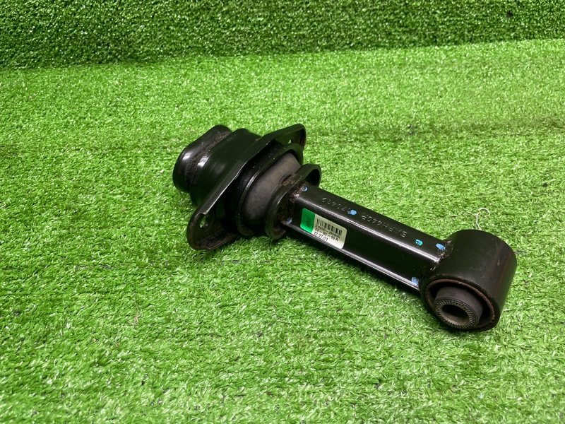 Опора двигателя, 2000 рублей, Москва