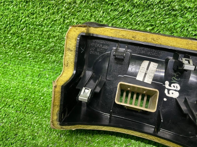 Накладка на торпедо, Москва