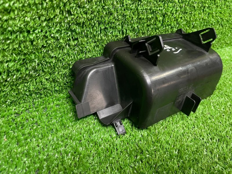 Ящик передней консоли, 1000 рублей, Москва