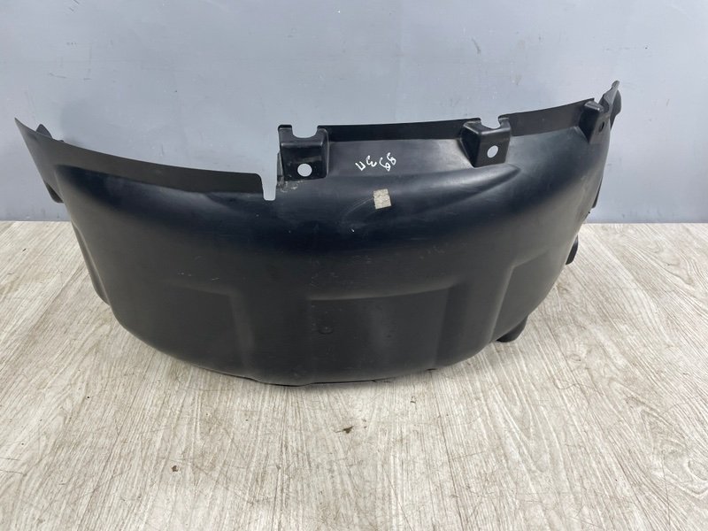 Подкрылок, 1000 рублей, Москва