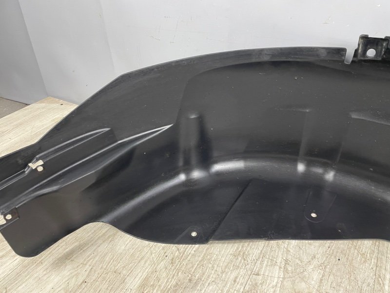 Подкрылок, 1000 рублей, Москва