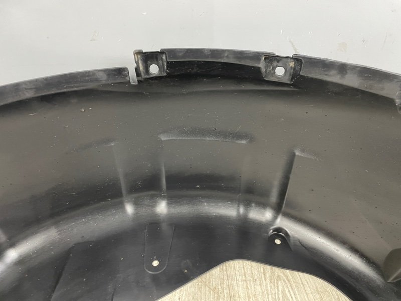 Подкрылок, 1000 рублей, Москва