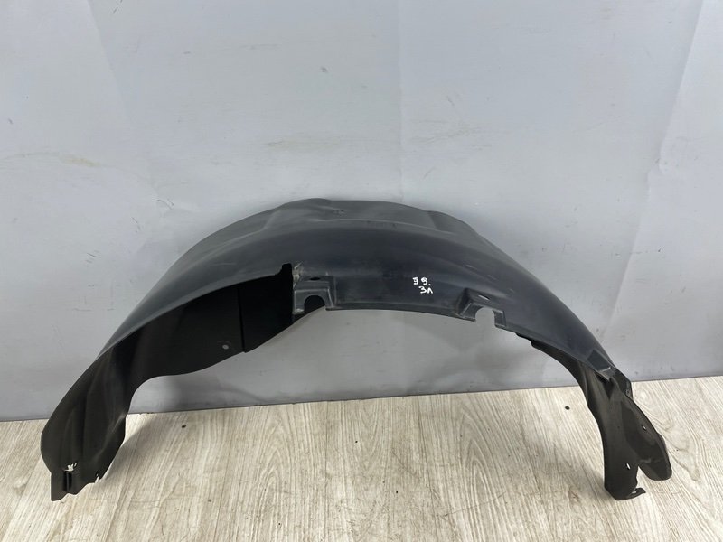 Подкрылок, 1000 рублей, Москва