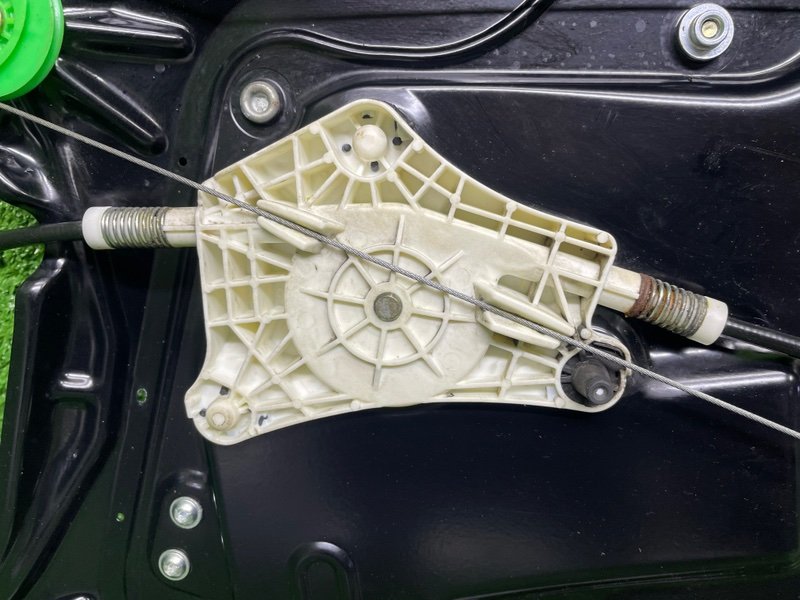 Стеклоподъемник передний, Москва