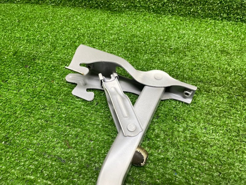 Петля крышки багажника, 2500 рублей, Москва