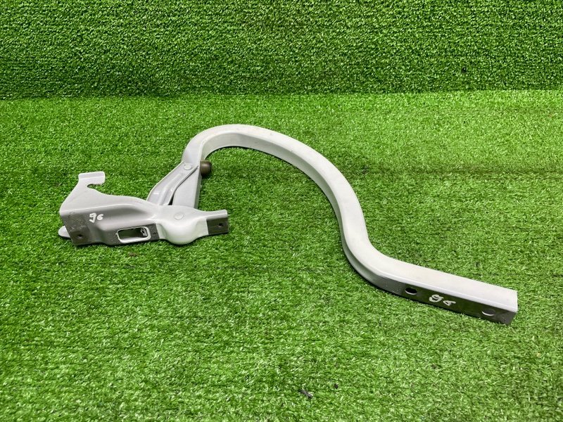 Петля крышки багажника, 2600 рублей, Москва