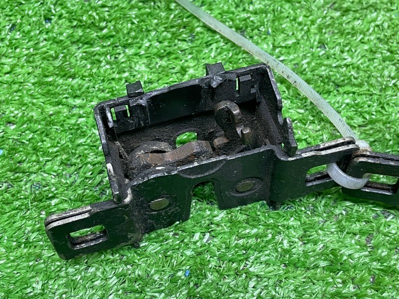 Замок капота, 3000 рублей, Москва